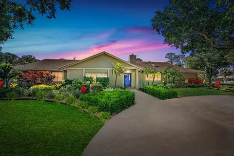 4120 Mango Blvd, The Acreage, FL 33411