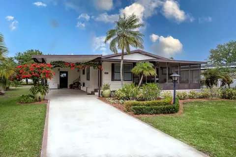 2833 SW Pontiac Pl, Stuart, FL 34997
