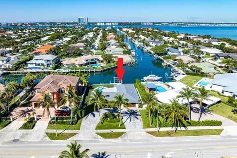 3941 N Ocean Dr, Singer Island, FL 33404
