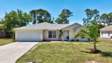 1450 SE Manth Ln, Port Saint Lucie, FL 34983