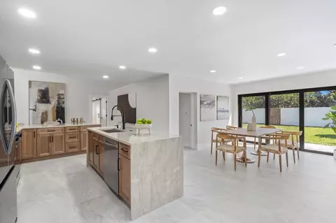 3800 NW 7th Ct, Delray Beach, FL 33445