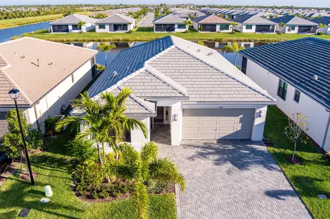 11983 SW Backshore Dr, Port Saint Lucie, FL 34987