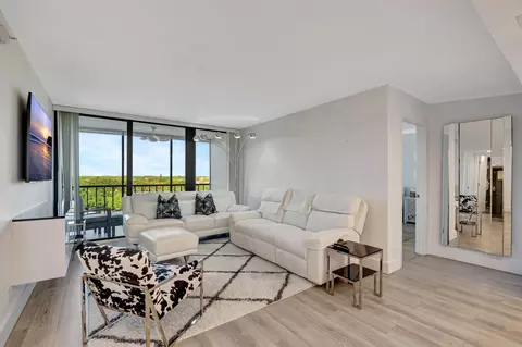 7835 Lakeside Blvd #986, Boca Raton, FL 33434