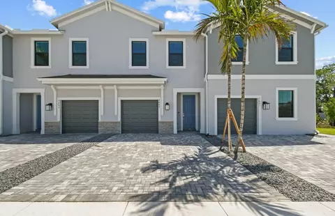 7649 SW Lucy #LATITUDE, Stuart, FL 34997