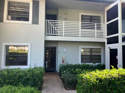 15 Southport Ln #E, Boynton Beach, FL 33436