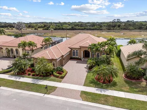 937 SW Grand Reserves Blvd, Port Saint Lucie, FL 34986