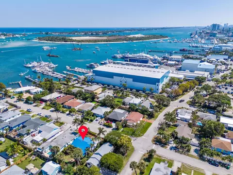 208 E 23rd St, Riviera Beach, FL 33404