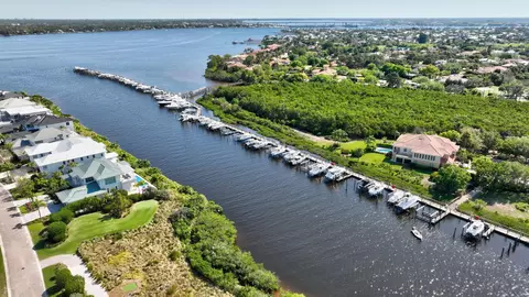 2442 SW Island Creek Trl, Palm City, FL 34990