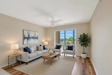 2515 NE 1st Court 412, Boynton Beach, FL 33435