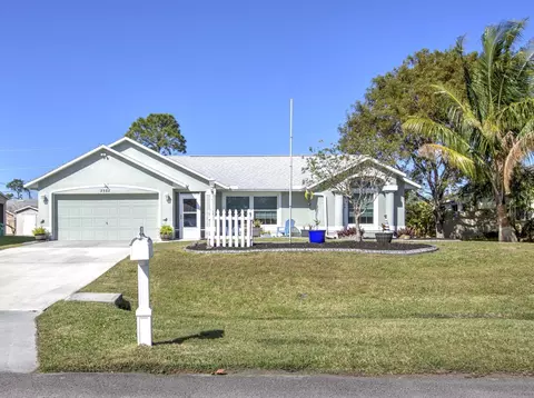 3582 SW Margela St, Port Saint Lucie, FL 34953