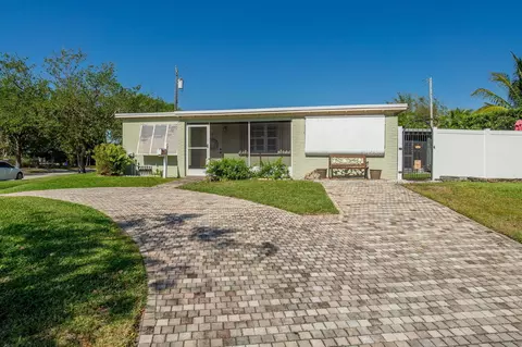 6515 Garden Ave, West Palm Beach, FL 33405