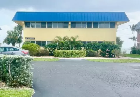 1201 Bayshore Dr #101, Fort Pierce, FL 34949