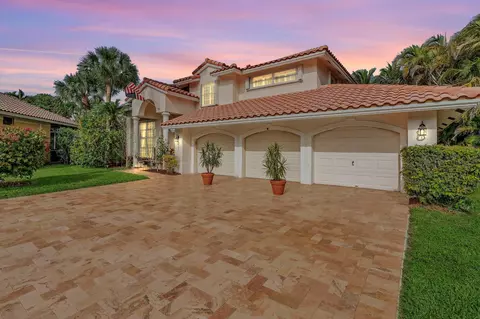 19203 Black Mangrove Ct, Boca Raton, FL 33498
