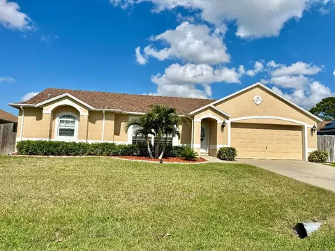 331 Sauders SE, Palm Bay, FL 32909