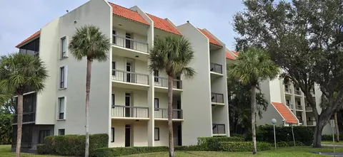 2500 Presidential Way #306, West Palm Beach, FL 33401