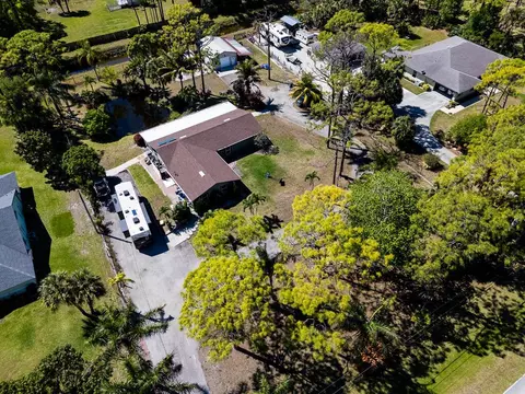 11352 Tangerine Blvd, The Acreage, FL 33412