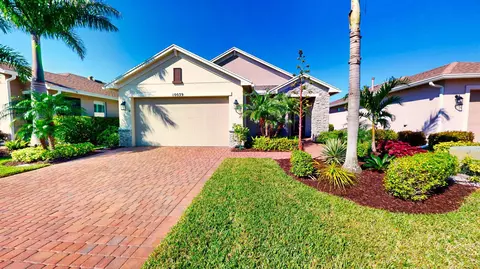 10039 SW Indian Lilac Trl, Port Saint Lucie, FL 34987
