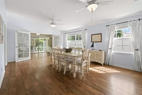 2853 White Trout Ln, West Palm Beach, FL 33411