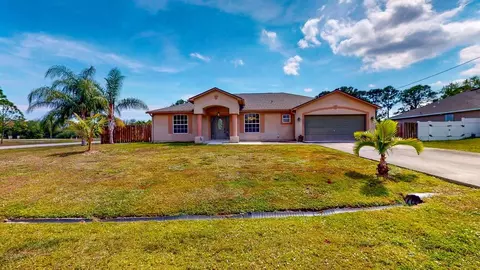 5780 NW Culebra Ave, Port Saint Lucie, FL 34986