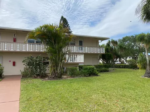 109 Waltham E #109, West Palm Beach, FL 33417