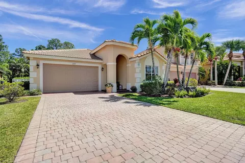 2997 SW Porpoise, Stuart, FL 34997