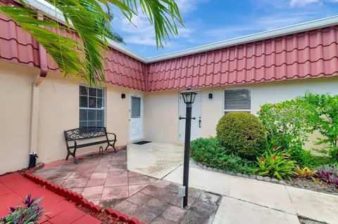 339 Cape Cod Cir #A, Lake Worth, FL 33467