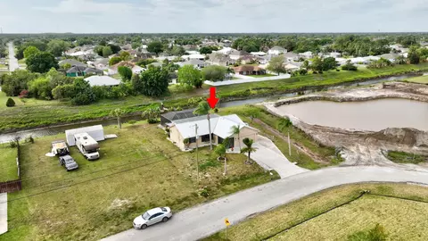 880 SW Java Ave, Port Saint Lucie, FL 34953