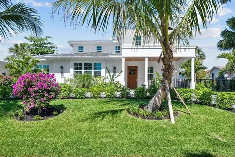 721 Kanuga Dr, West Palm Beach, FL 33401