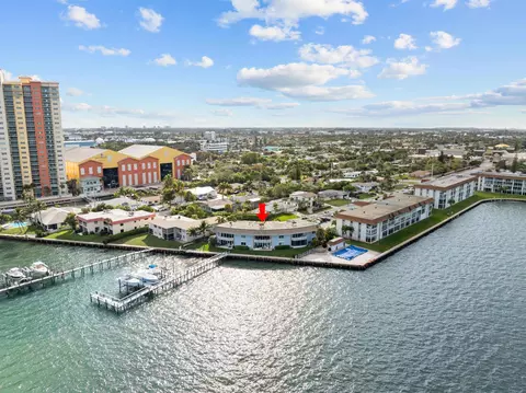 371 Wilma Cir #3, Riviera Beach, FL 33404