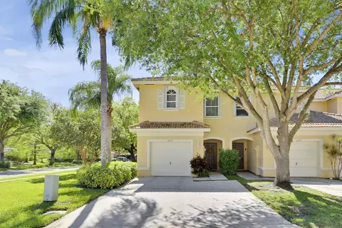 1495 Barrymore Ct, Wellington, FL 33414