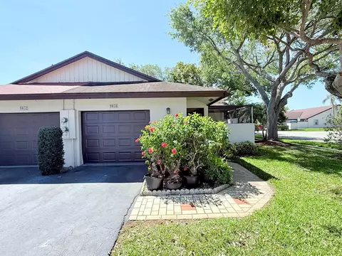 9056 NW 61st St, Tamarac, FL 33321