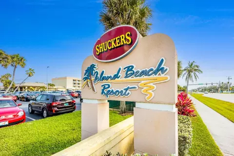 9800 S Ocean #404, Jensen Beach, FL 34957