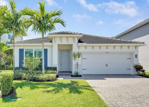 4914 SW Montclair Dr, Stuart, FL 34997