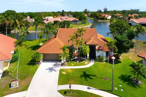 10417 Bow Ct, Boca Raton, FL 33498