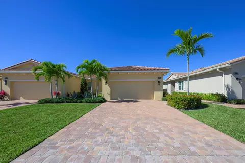 26053 SW Viterbo Way, Port Saint Lucie, FL 34986