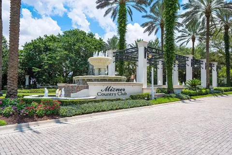 8072 Laurel Ridge Ct, Delray Beach, FL 33446