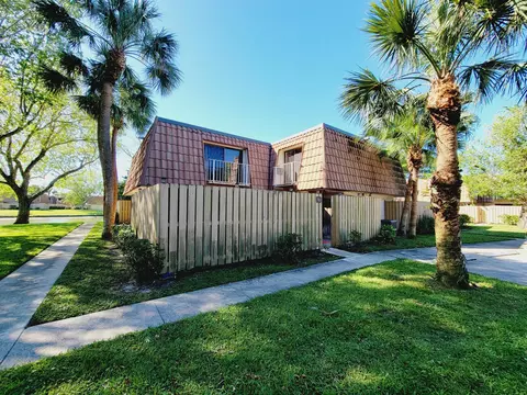 702 Mill Valley Pl Pl, West Palm Beach, FL 33409