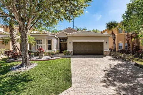 10322 Old Winston Ct, Lake Worth, FL 33449