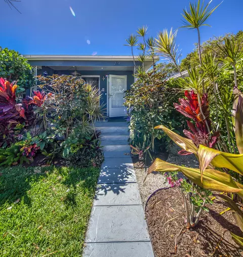 219 S L St, Lake Worth Beach, FL 33460