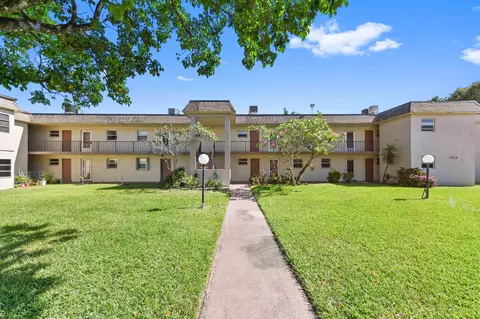 700 Lori #197, Palm Springs, FL 33461