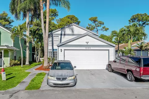 1333 Strawberry Ln, West Palm Beach, FL 33415