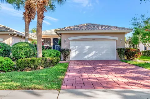 9575 N Crescent View Dr N, Boynton Beach, FL 33437
