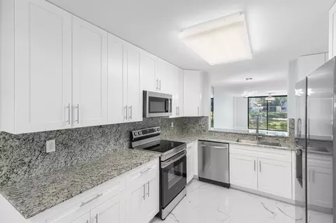 15244 Lakes Of Delray Blvd #105, Delray Beach, FL 33484