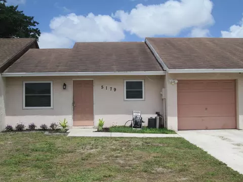 5179 Burnham Pl, Lake Worth, FL 33463