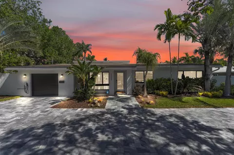 1529 NE 28th Dr, Wilton Manors, FL 33334