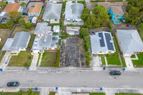 W W 3rd, Riviera Beach, FL 33404