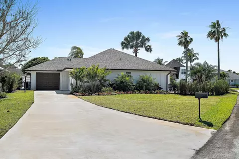 5722 SE Miles Grant Rd, Stuart, FL 34997