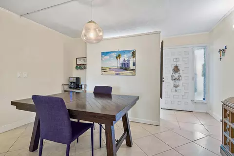 1561 NE 12th Ter #C-14, Jensen Beach, FL 34957