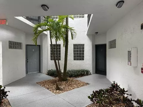 5451 Verona Dr #G, Boynton Beach, FL 33437
