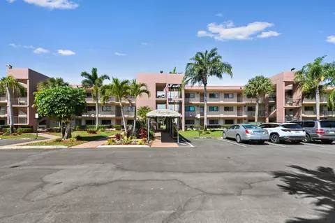 15461 Pembridge Dr #206, Delray Beach, FL 33484
